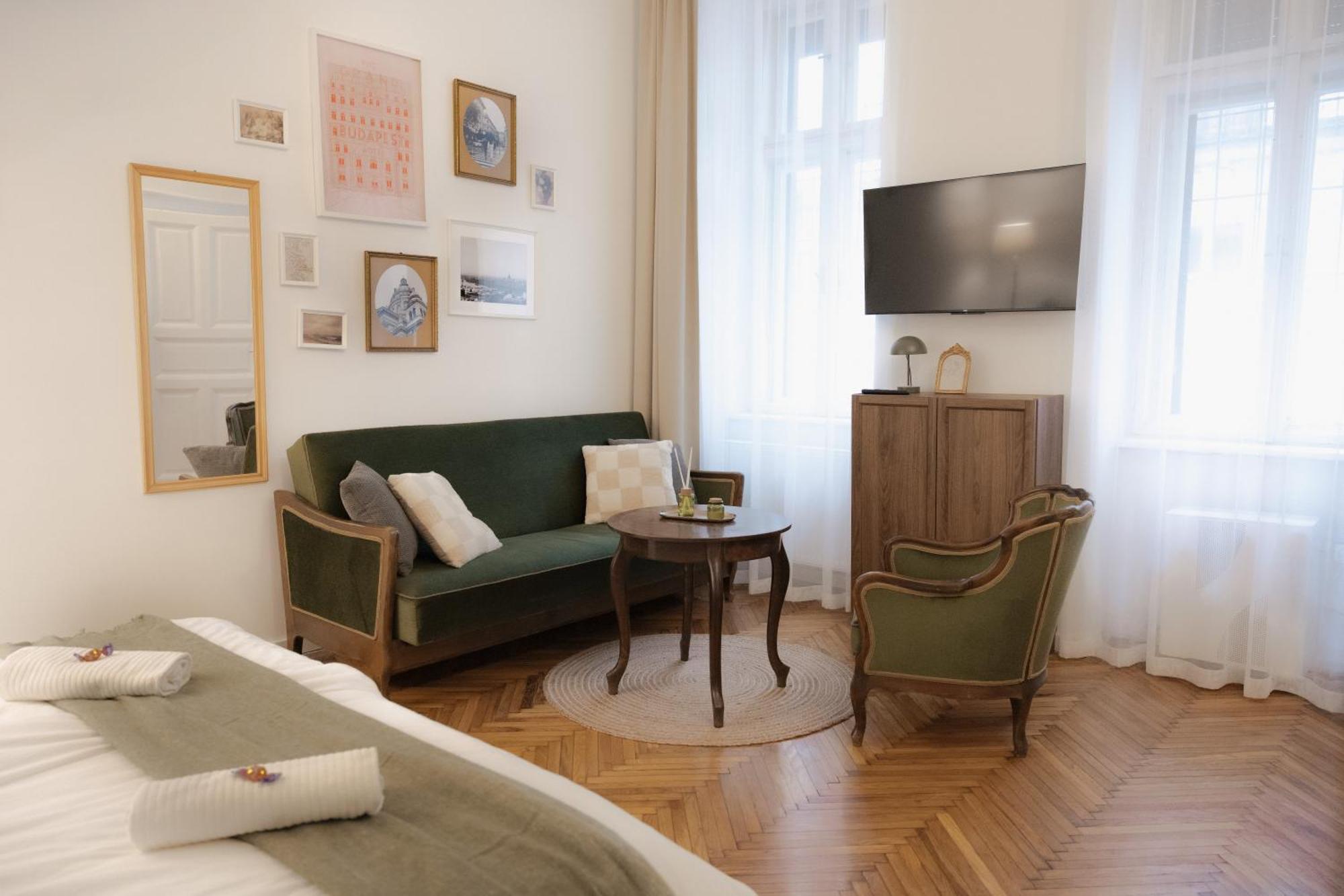 New - Golden Apartment *